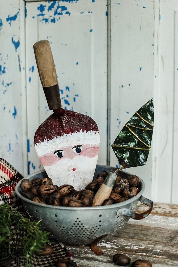 Old tools are transformed into precious Christmas decorations! See an old tool Santa and Christmas Tree come to life!