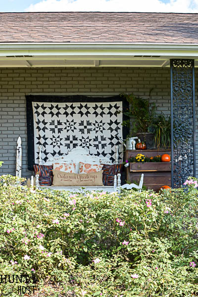 Don't ruin the family heirloom, make this easy DIY no sew porch quilt to hang outside.