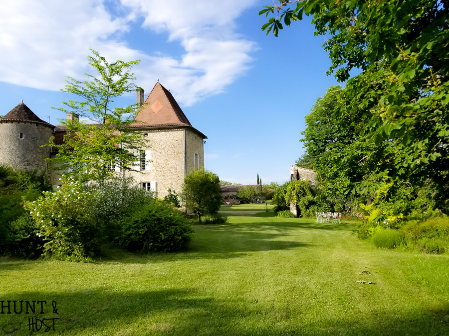 Just a sample of beautiful French scenery, landscapes and flowers. Visit an old French church, a French chateau, smell the wild flowers and view the grapevines.